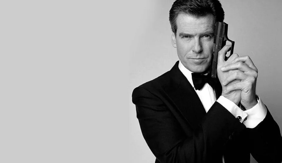 Imagem de abertura do artigo De refém do tempo a agente 007 no Medium.
